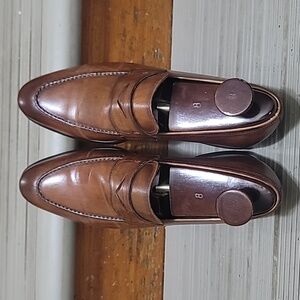 Magnanni Mens Brown Leather Loafers.